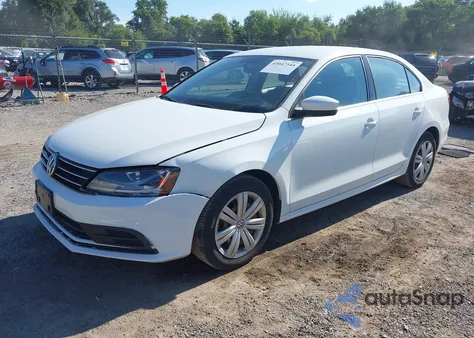 2017 Volkswagen Jetta 1.4T S z USA, uszkodzony, nr VIN 3VW2B7AJXHM321309